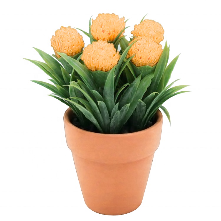 人造植物塑料植物人造盆栽的草人造花在陶瓷花盆室内或室外